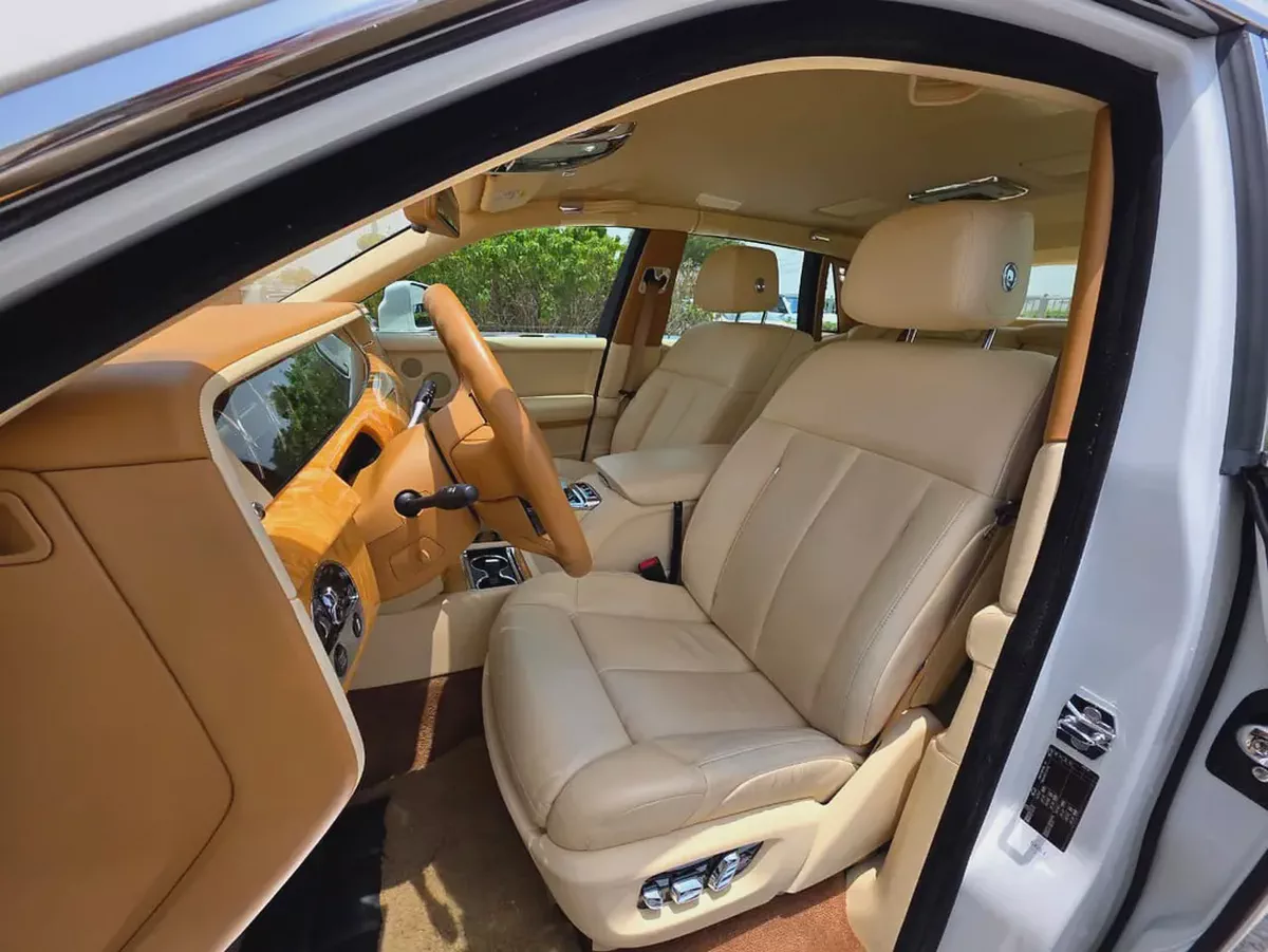 Rolls-Royce Phantom 2019 | Japanese Specs | Pristine Condition-14-14