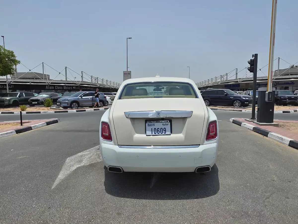 Rolls-Royce Phantom 2019 | Japanese Specs | Pristine Condition-5-5