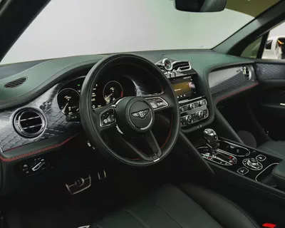 2021 Bentley Bentayga EWB V8 | GCC Specs | Excellent Condition-6