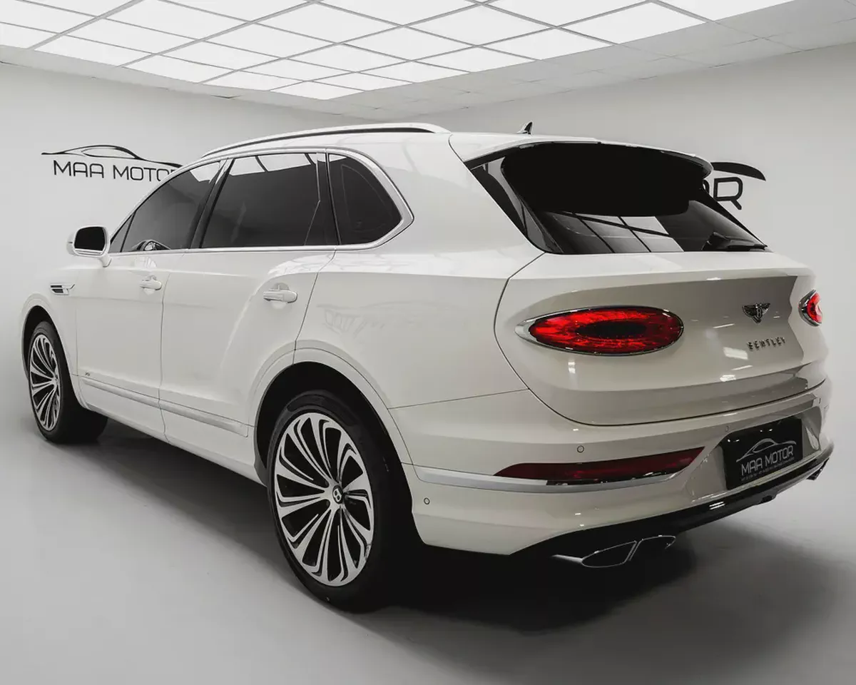 2021 Bentley Bentayga EWB V8 | GCC Specs | Excellent Condition-5-5