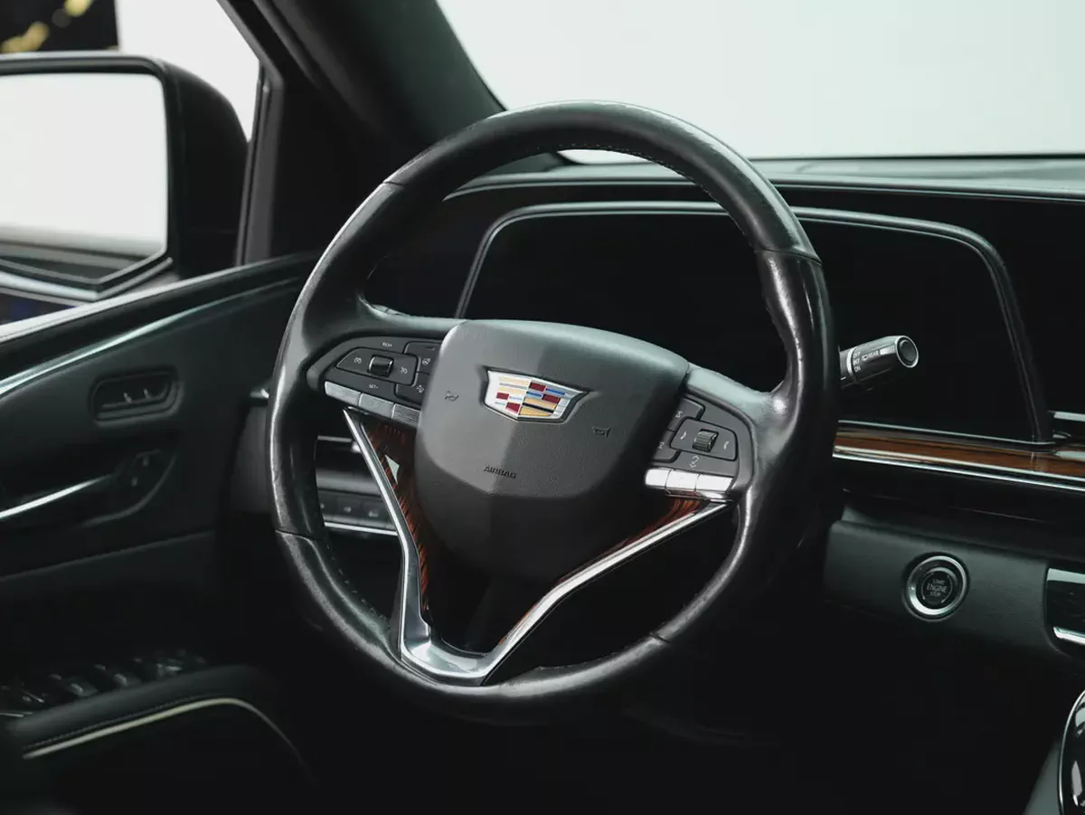 2021 Cadillac Escalade Luxury | GCC Specs | Pristine Condition-12-12