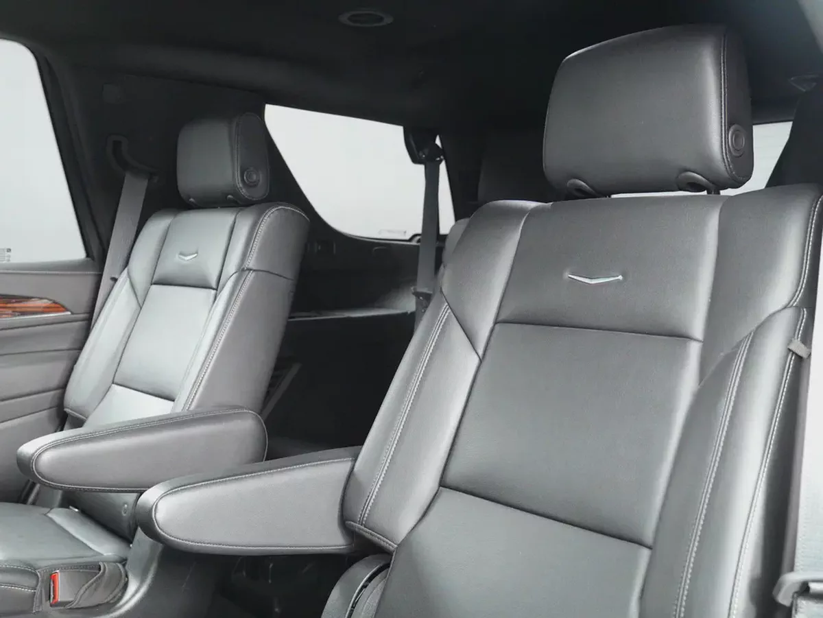 2021 Cadillac Escalade Luxury | GCC Specs | Pristine Condition-14-14