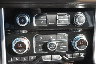 GMC YUKON DENALI 4WD 2023 | WHITE-9