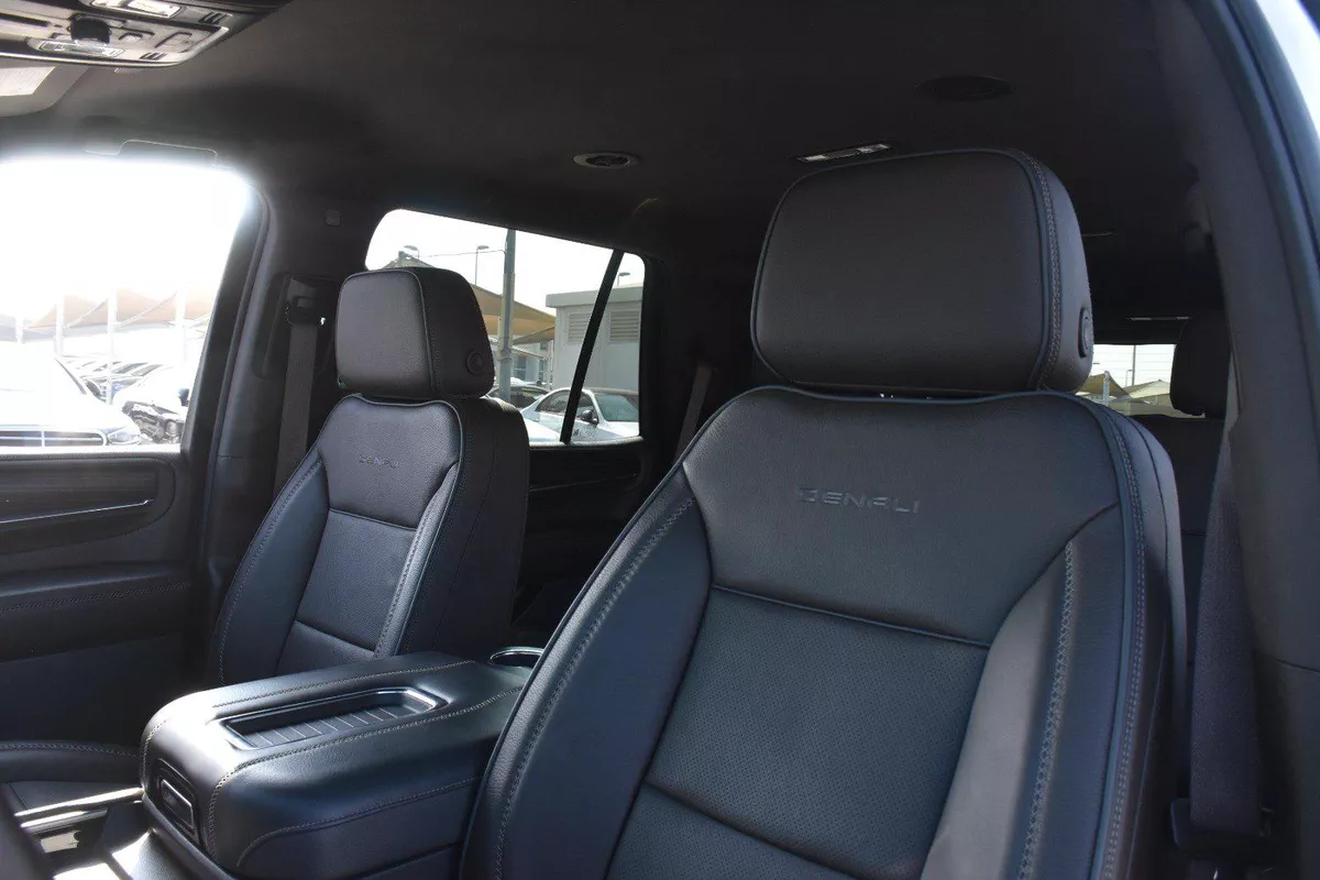 GMC YUKON DENALI 4WD 2023 | WHITE-17-17