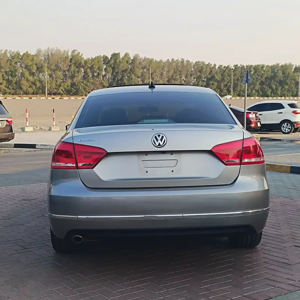 2013 Volkswagen Passat Sport GCC Specs-4-4