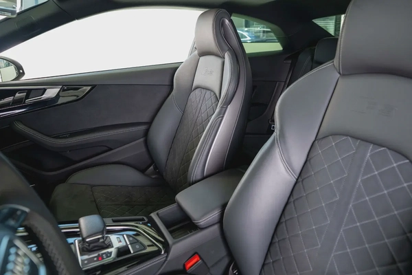 Audi RS5 Coupe-Black On Black-Active Sports Exhaust-Bang Olufsen Sound System-21 Inch Rims