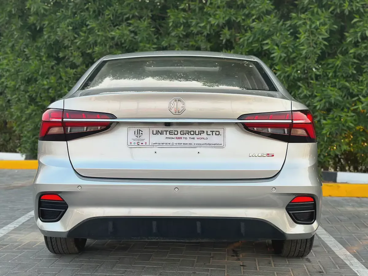 MG 5 LUXURY-5-5