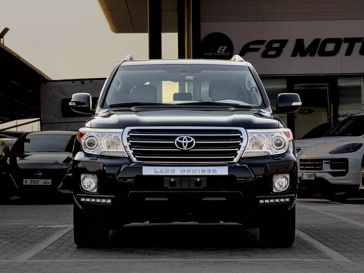 Toyota Land Cruiser GXR LAND-4-4