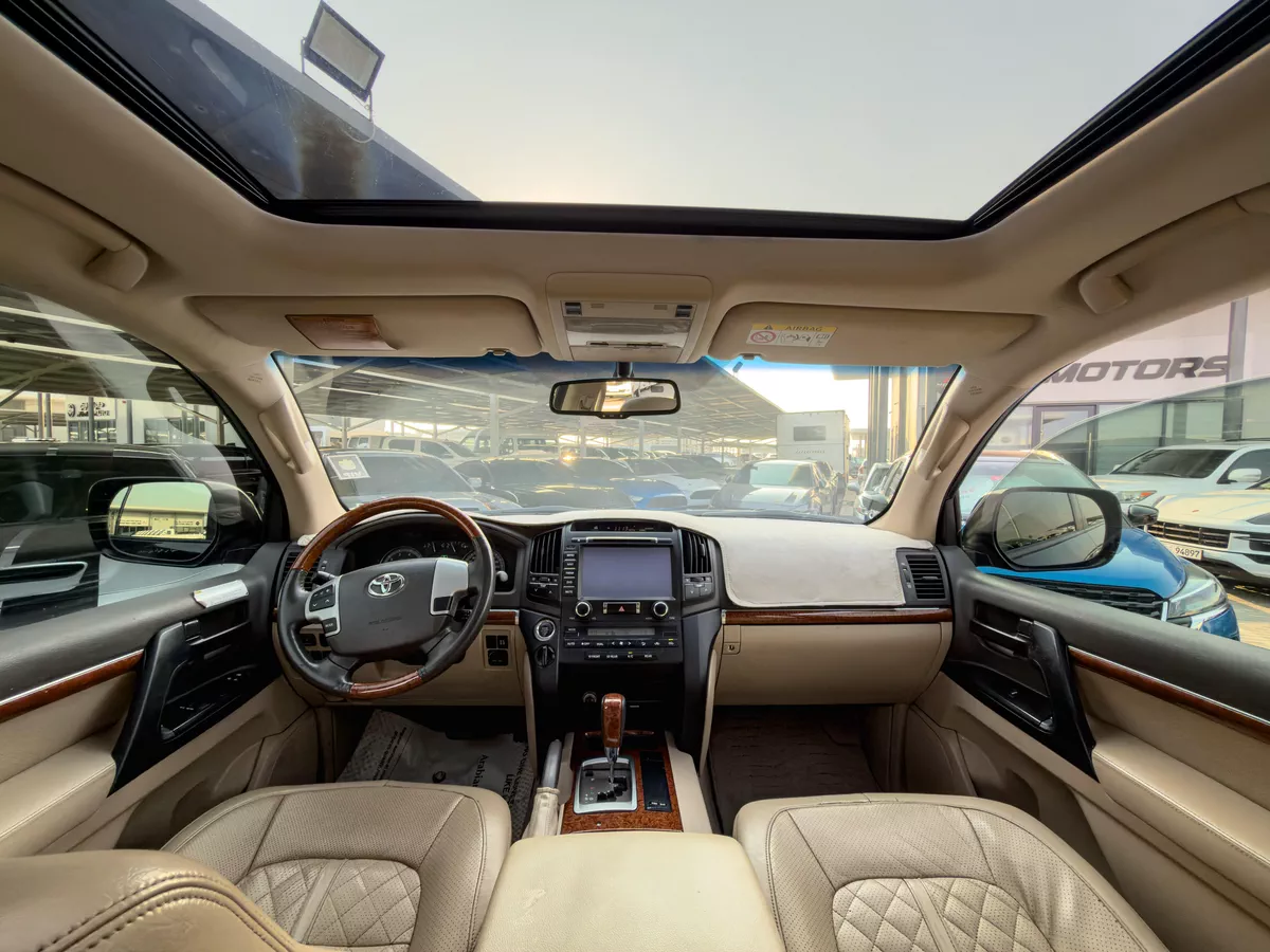 Toyota Land Cruiser GXR LAND-5-5