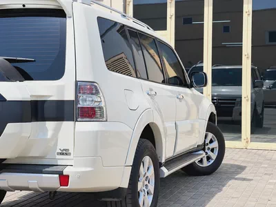 AED 1,300 EMI P.M | MITSUBISHI | PAJERO | GLS | FULL SERVICE HISTORY | 0% DOWNPAYMENT-9