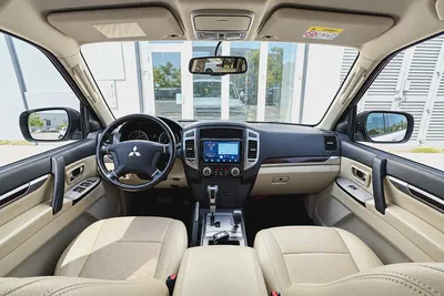 AED 1,300 EMI P.M | MITSUBISHI | PAJERO | GLS | FULL SERVICE HISTORY | 0% DOWNPAYMENT-10