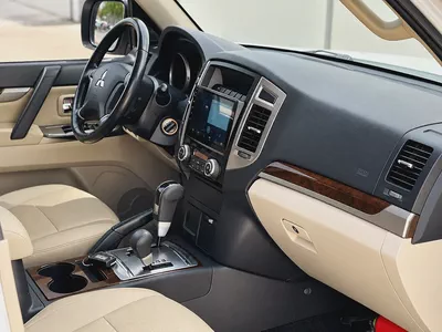 AED 1,300 EMI P.M | MITSUBISHI | PAJERO | GLS | FULL SERVICE HISTORY | 0% DOWNPAYMENT-15