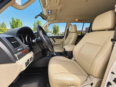 AED 1,300 EMI P.M | MITSUBISHI | PAJERO | GLS | FULL SERVICE HISTORY | 0% DOWNPAYMENT-16