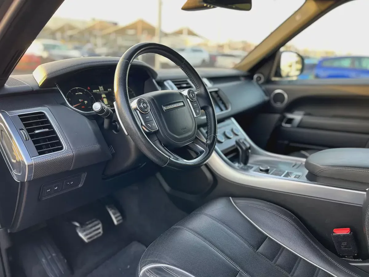 Land Rover Range Rover Sport SVR 2017 | Canadian Specs | Performance SUV-6-6