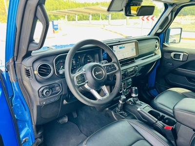 Jeep Wrangler Unlimited SAHARA HUBRID-4