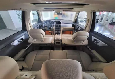 Mercedes Benz GLK300 GE GCC - MERCEDES-BENZ - GLK 300 3.5L-6CYL - PANORAMIC ROOF - EXCELLENT CONDITION --9