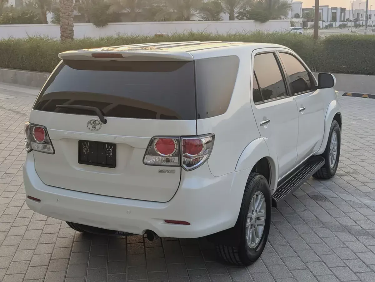 Toyota Fortuner 2012 EXR | GCC Specs | Excellent Condition-3-3