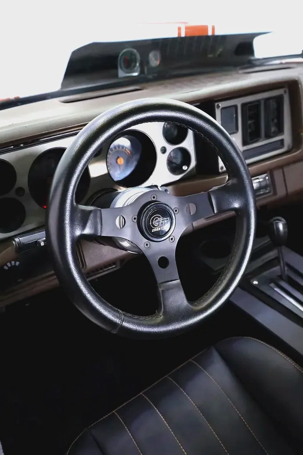 CHEVROLET CAMARO Z28 - V8 350 - BODY BY FISHER IN PERFECT CONDITION DAILY USE