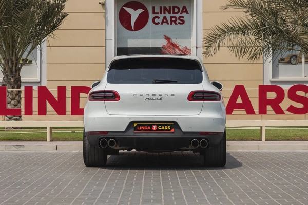 Porsche Macan S