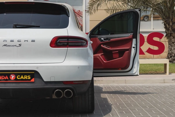 Porsche Macan S
