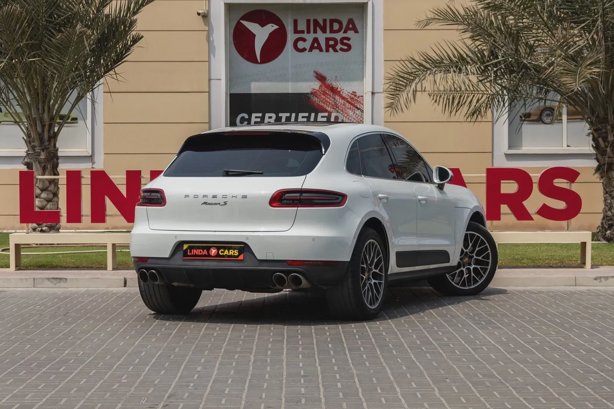 Porsche Macan S-3-3