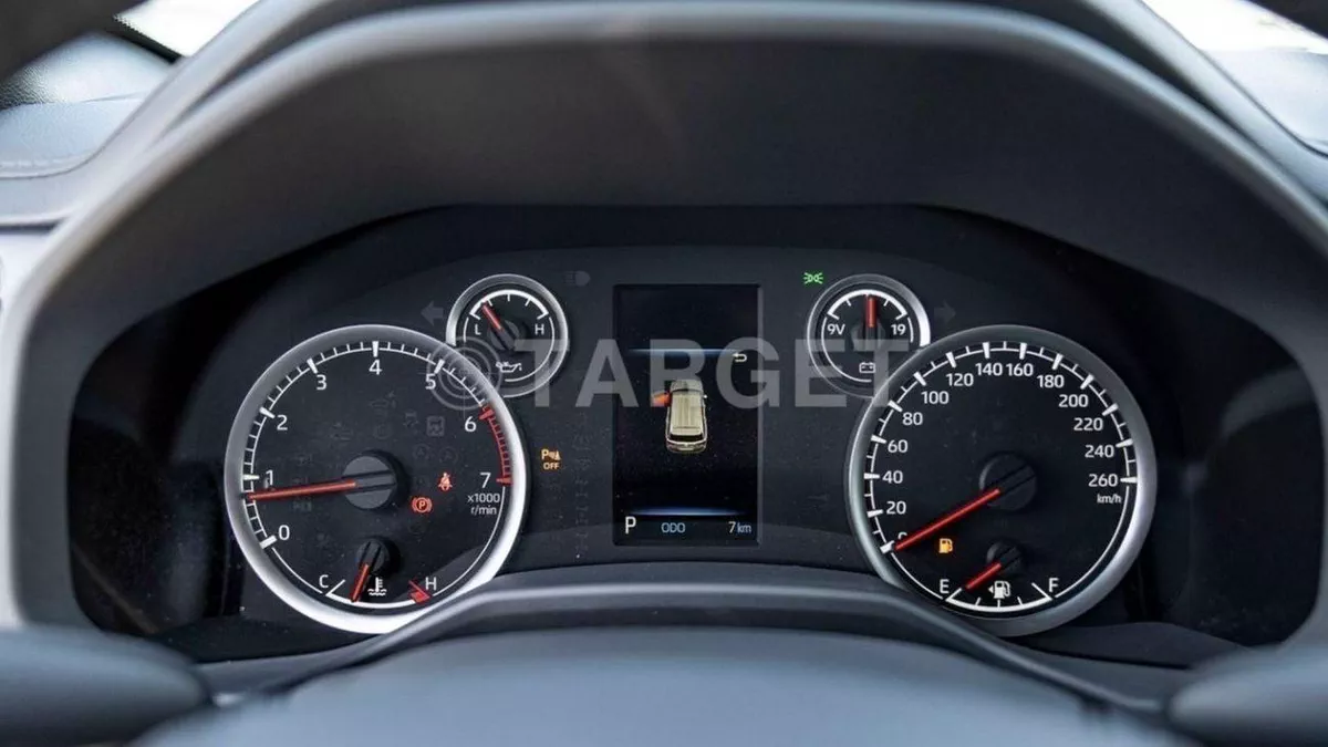 Toyota Land Cruiser GXR LAND CRUISER GXR 4.0L PETROL-11-0