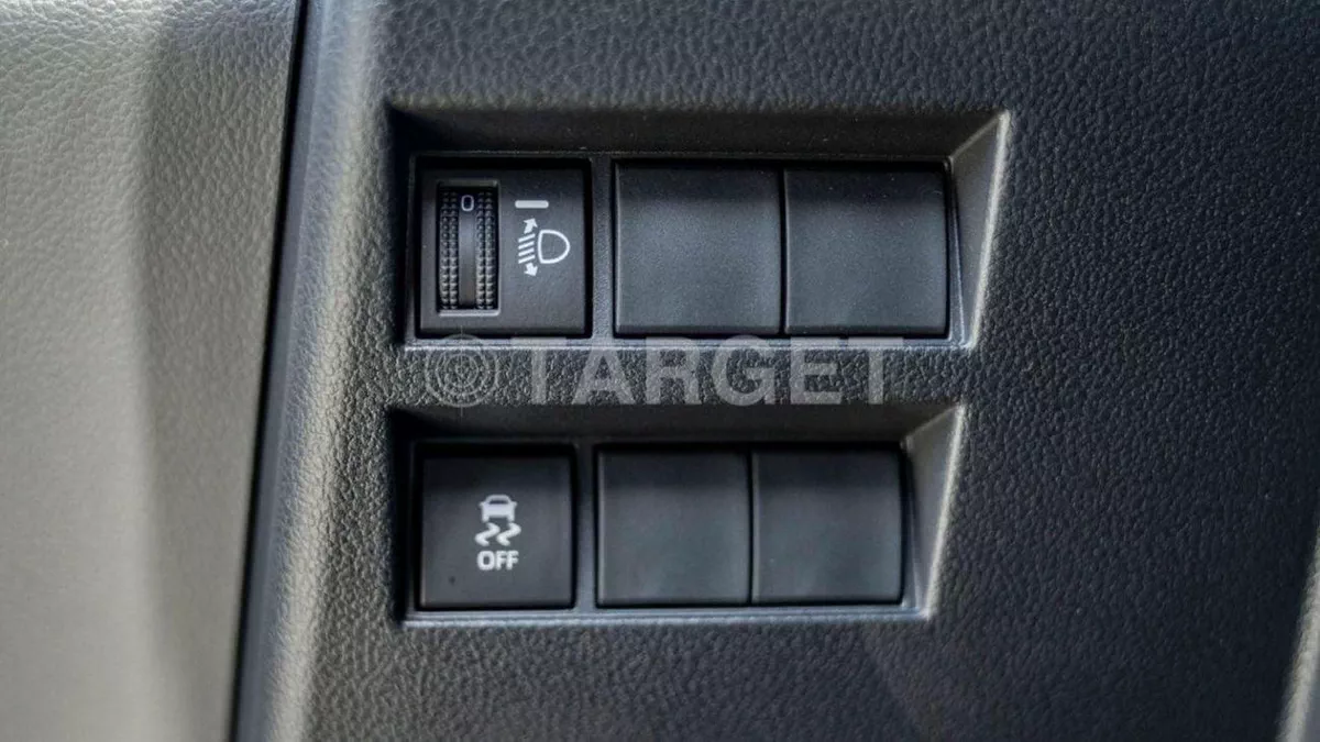 Toyota Land Cruiser GXR LAND CRUISER GXR 4.0L PETROL-17-0