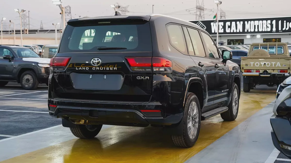 2026 Toyota Land Cruiser GXR 4.0L WITHOUT RADAR GCC Specs-6-6