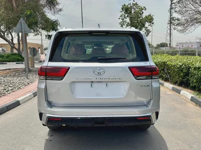 Toyota Land Cruiser VXR 2026 4.0  GCC Specs - Brand New!-7