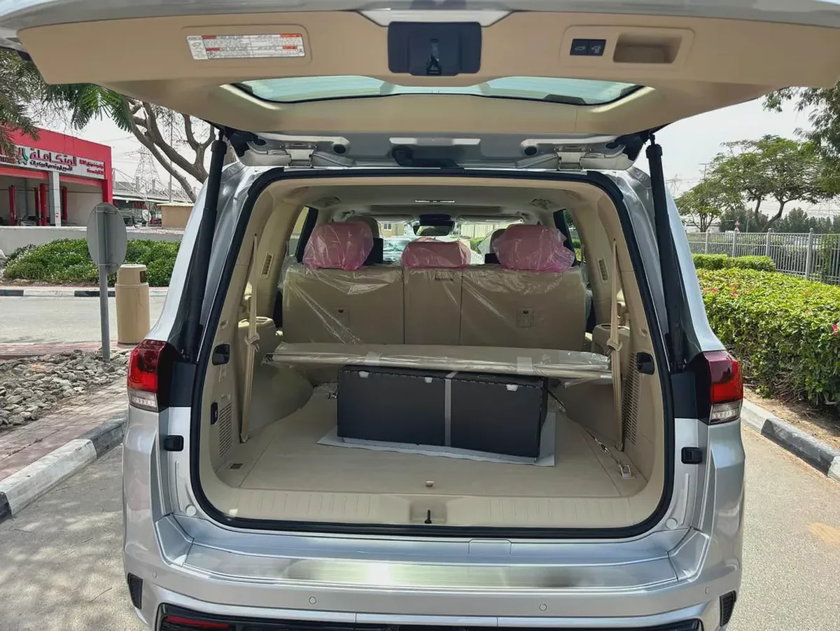 Toyota Land Cruiser VXR 2026 4.0  GCC Specs - Brand New!-6-6