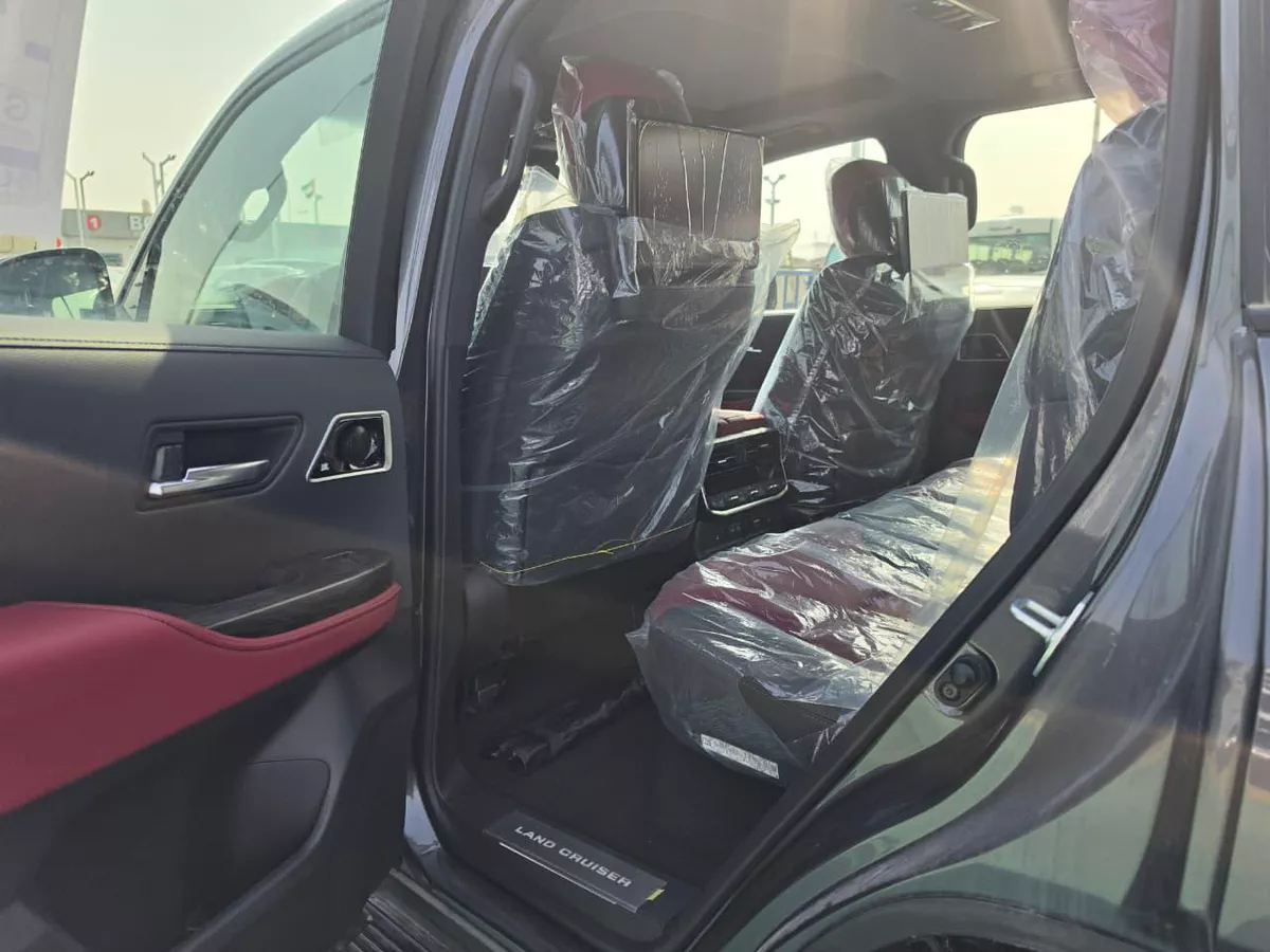 TOYOTA LAND CRUISER GR SPORT PETROL 2026-8-8