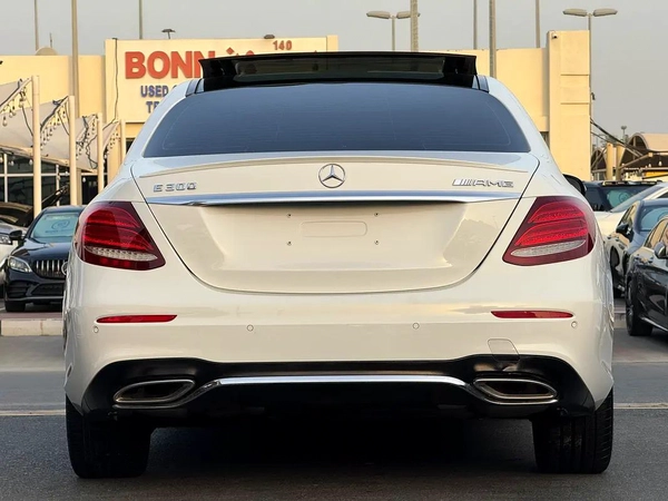 Mercedes-Benz E 300 2018, American Specs