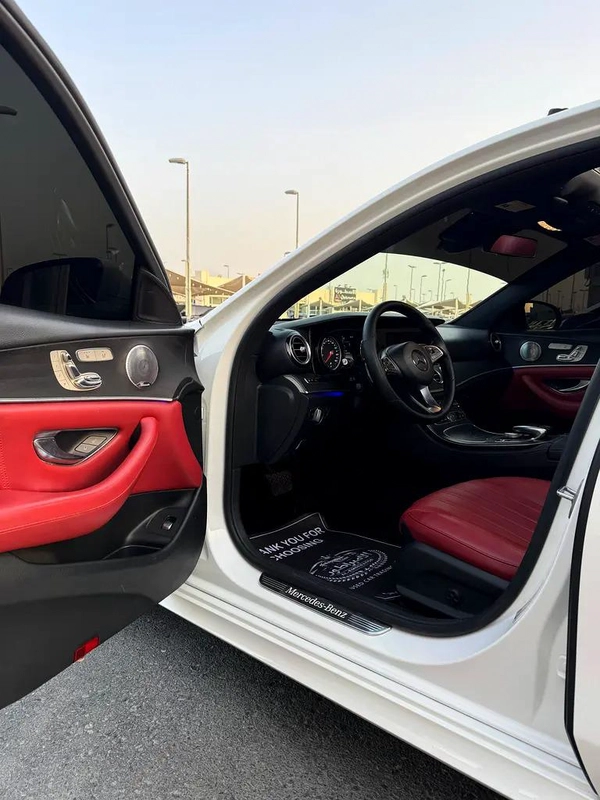 Mercedes-Benz E 300 2018, American Specs