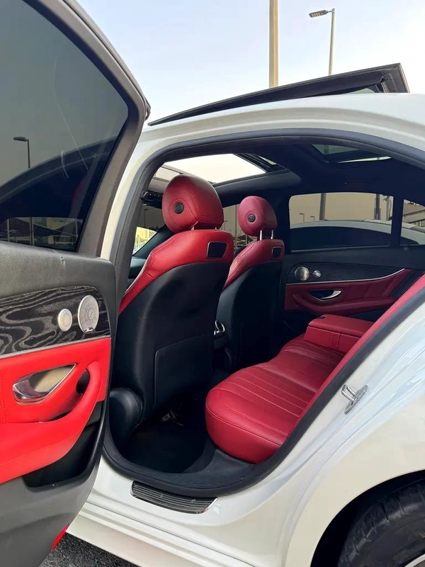 Mercedes-Benz E 300 2018, American Specs