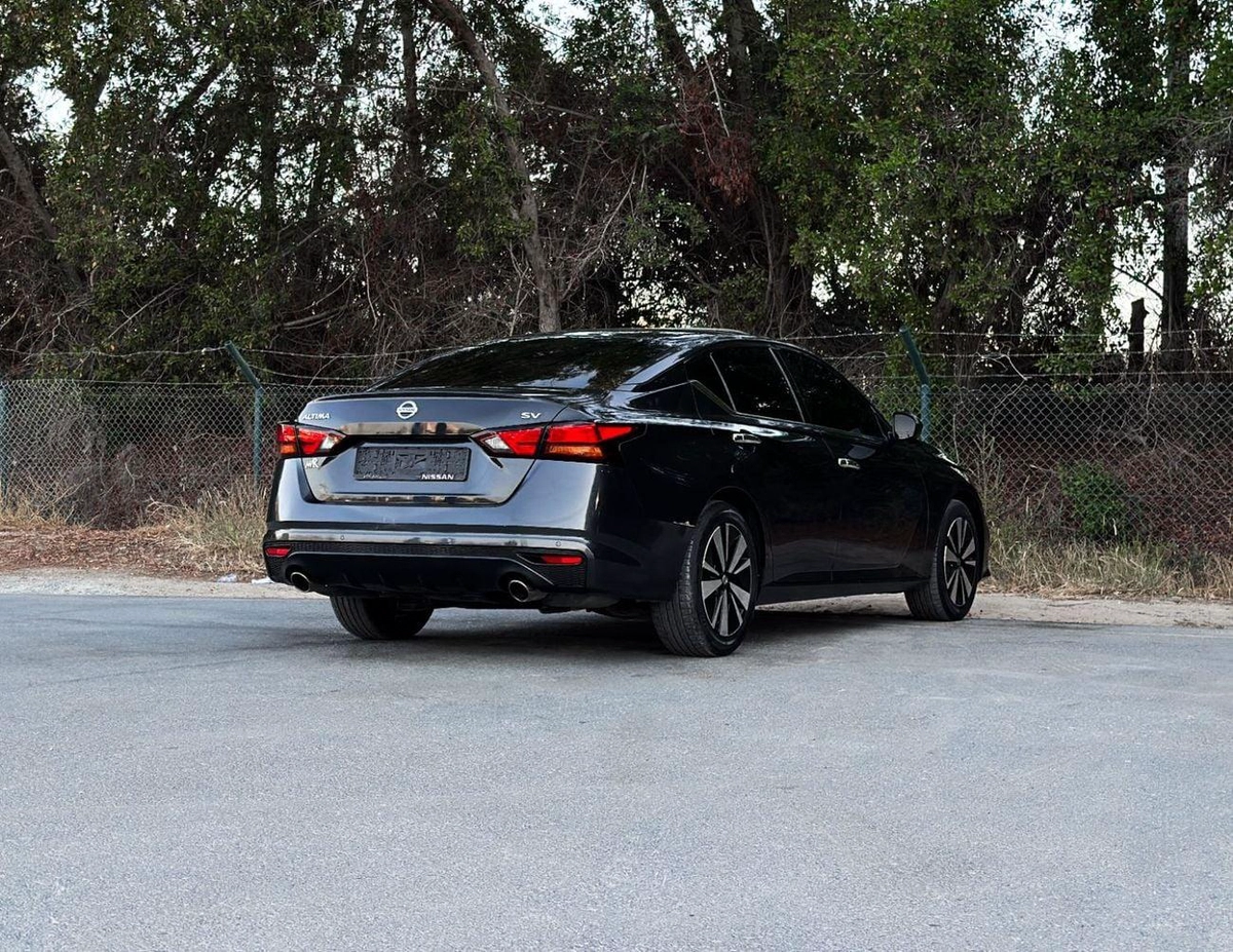 Nissan Altima SL Nissan Altima | 2.5 L | 2021 | GCC | Accident-Free | In Excellent Condition-3-3