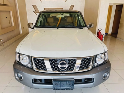 Nissan Patrol Safari Super Safari 2020 GCC Specs-0