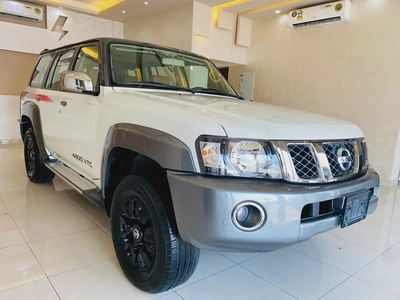 Nissan Patrol Safari Super Safari 2020 GCC Specs-17