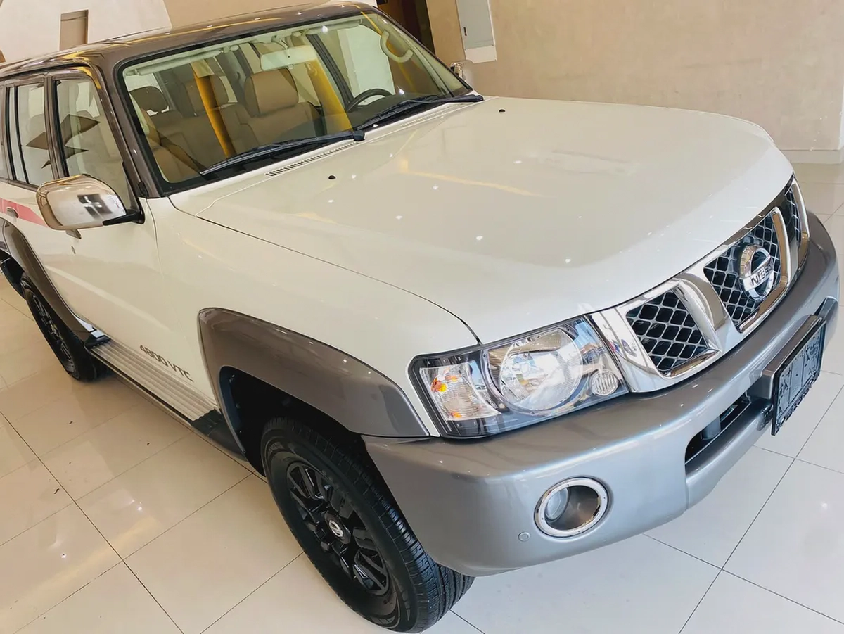 Nissan Patrol Safari Super Safari 2020 GCC Specs-2-2