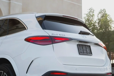 2024 Mercedes-Benz GLC 300 4MATIC, American Specs - GCC Ready!-7