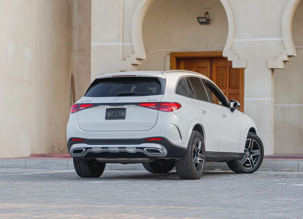 2024 Mercedes-Benz GLC 300 4MATIC, American Specs - GCC Ready!-5-5