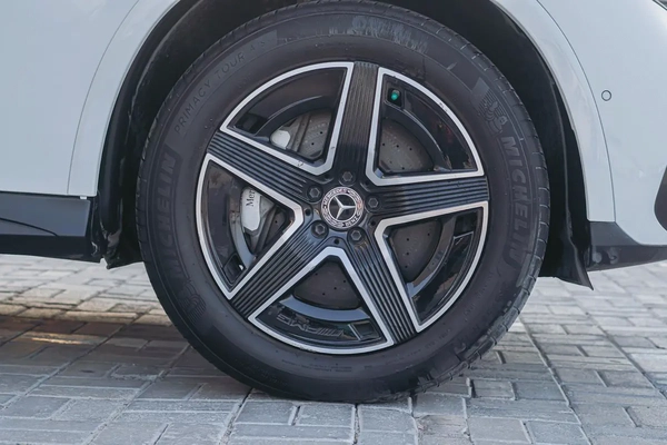 2024 Mercedes-Benz GLC 300 4MATIC, American Specs - GCC Ready!