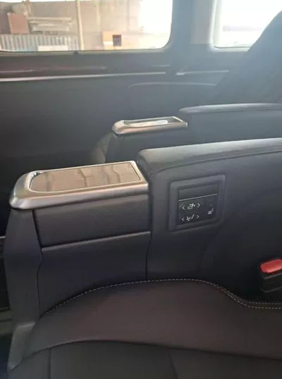 Toyota Granvia PREMIUM GRANVIA 3.5L-12