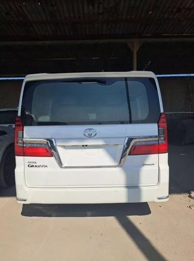 Toyota Granvia PREMIUM GRANVIA 3.5L-2