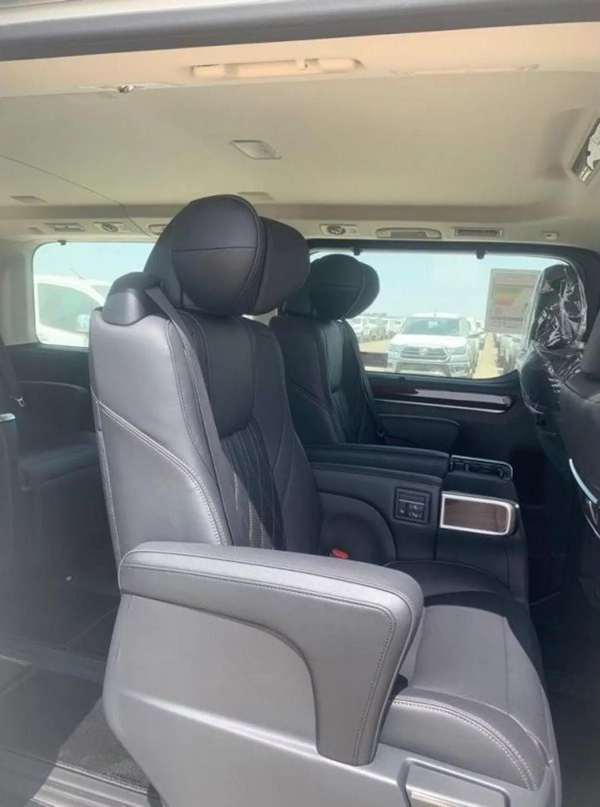 Toyota Granvia PREMIUM GRANVIA 3.5L-13-0