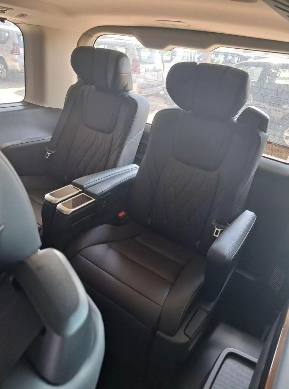 Toyota Granvia PREMIUM GRANVIA 3.5L-15-0