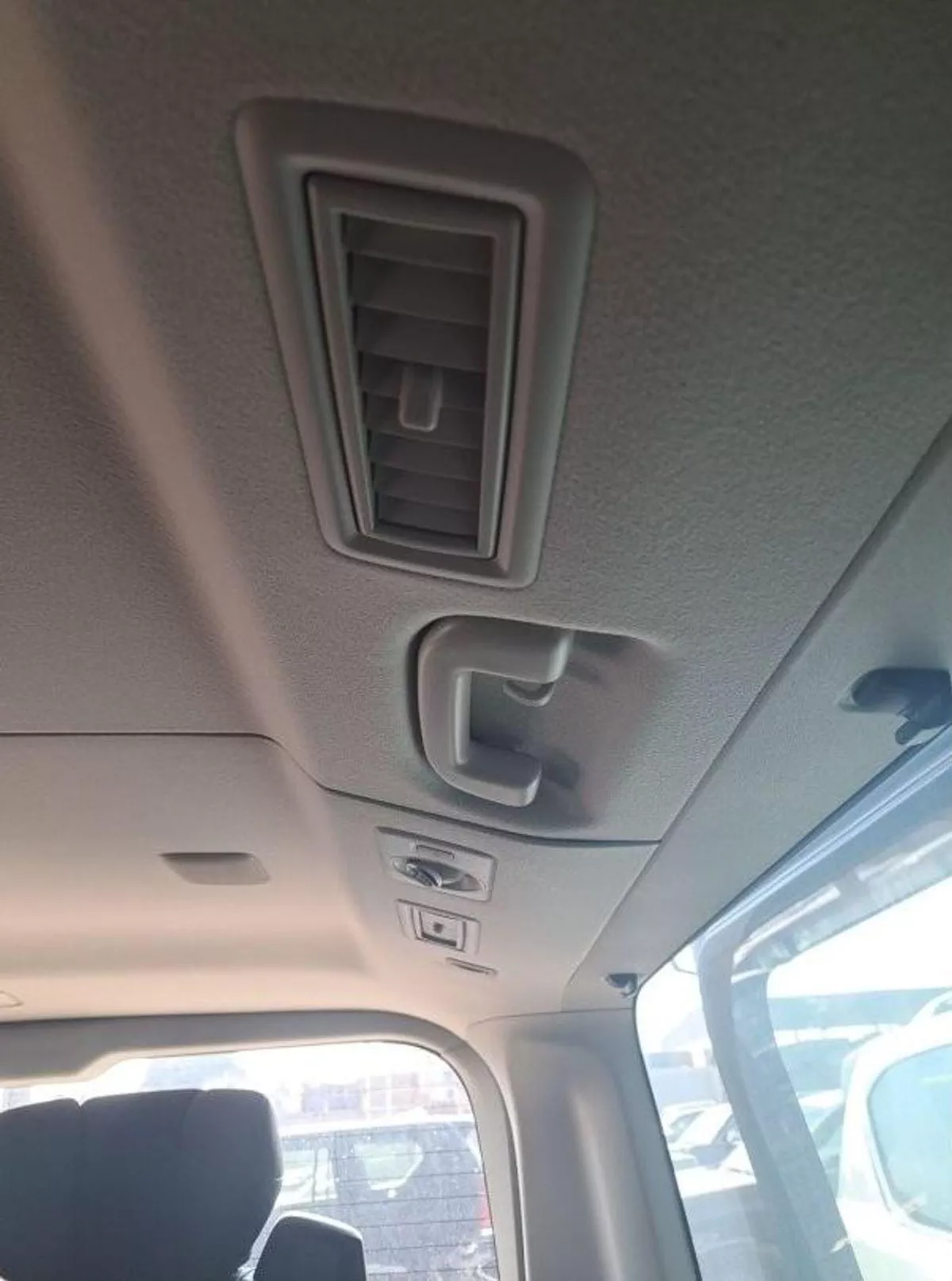 Toyota Granvia PREMIUM GRANVIA 3.5L-17-0
