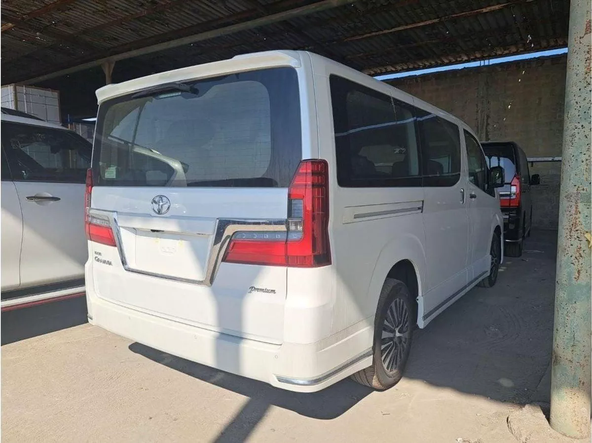 Toyota Granvia PREMIUM GRANVIA 3.5L-3-0