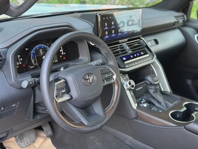 Toyota Land Cruiser GXR-7