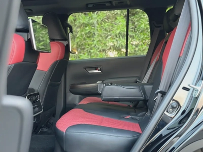 Toyota Land Cruiser GXR-11