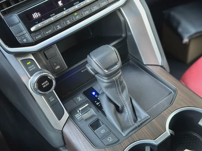 Toyota Land Cruiser GXR-15